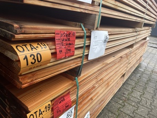 Ca. 36x Douglas wisselsponning, 18x190mm, lengte 300cm